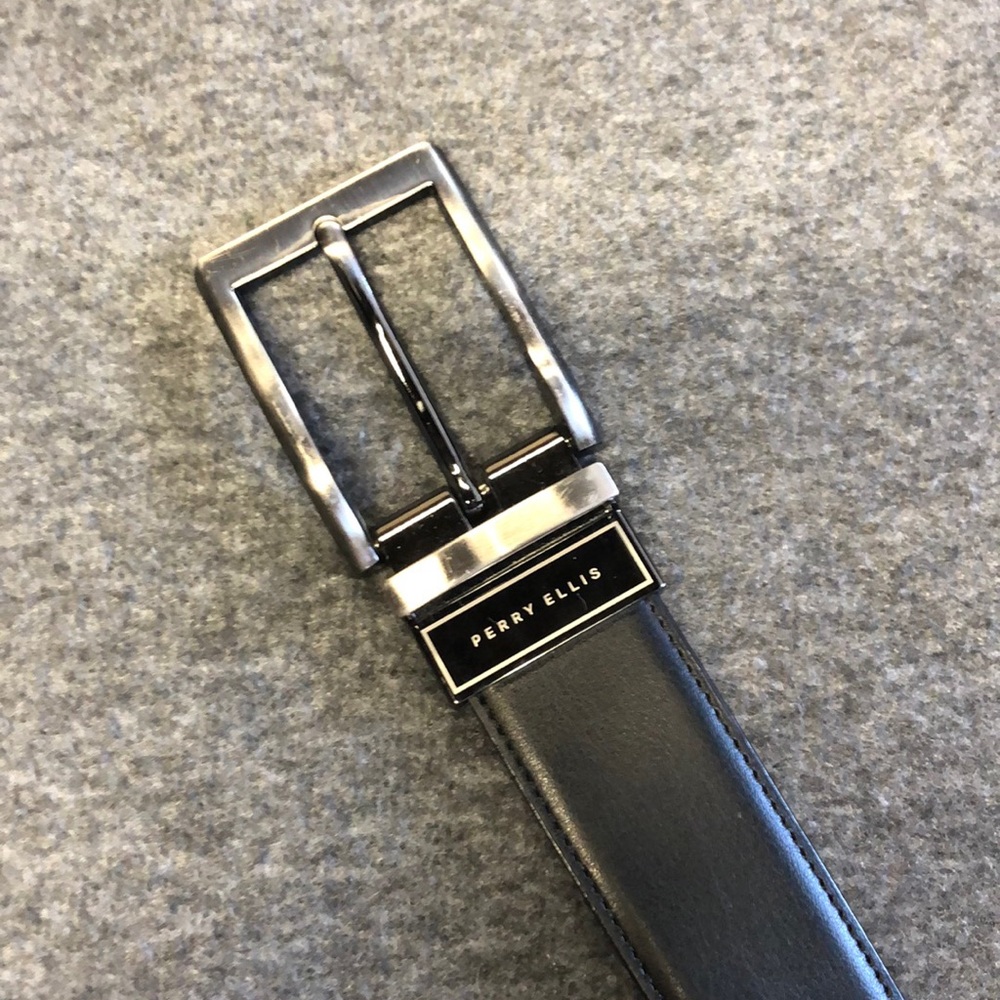 Belt 32” black by Perry Ellis.